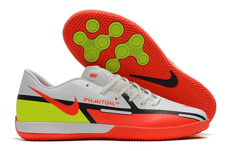 Chuteira React Phantom GT Pro – Futsal Elegante