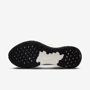 Tênis Nike Revolution 7 – Feminino Elegante