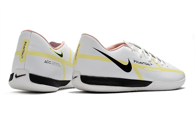 Chuteira React Phantom GT Pro – Futsal Elegante