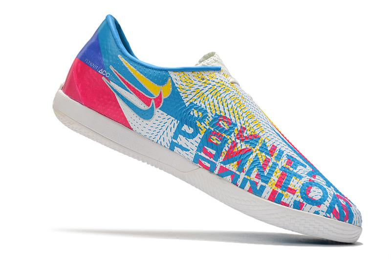 Chuteira React Phantom GT Pro – Futsal Elegante