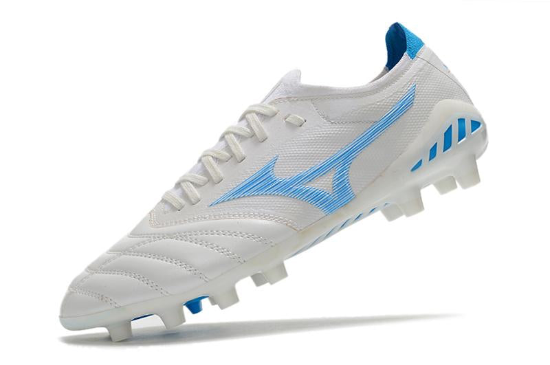 Chuteira MORELIA NEO III – Campo Premium