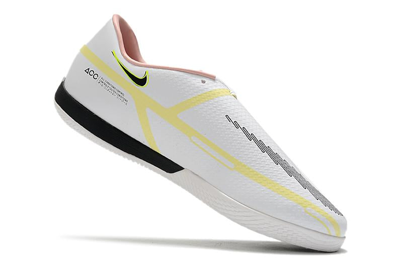 Chuteira React Phantom GT Pro – Futsal Elegante