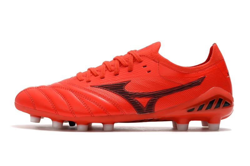 Chuteira MORELIA NEO III – Campo Premium