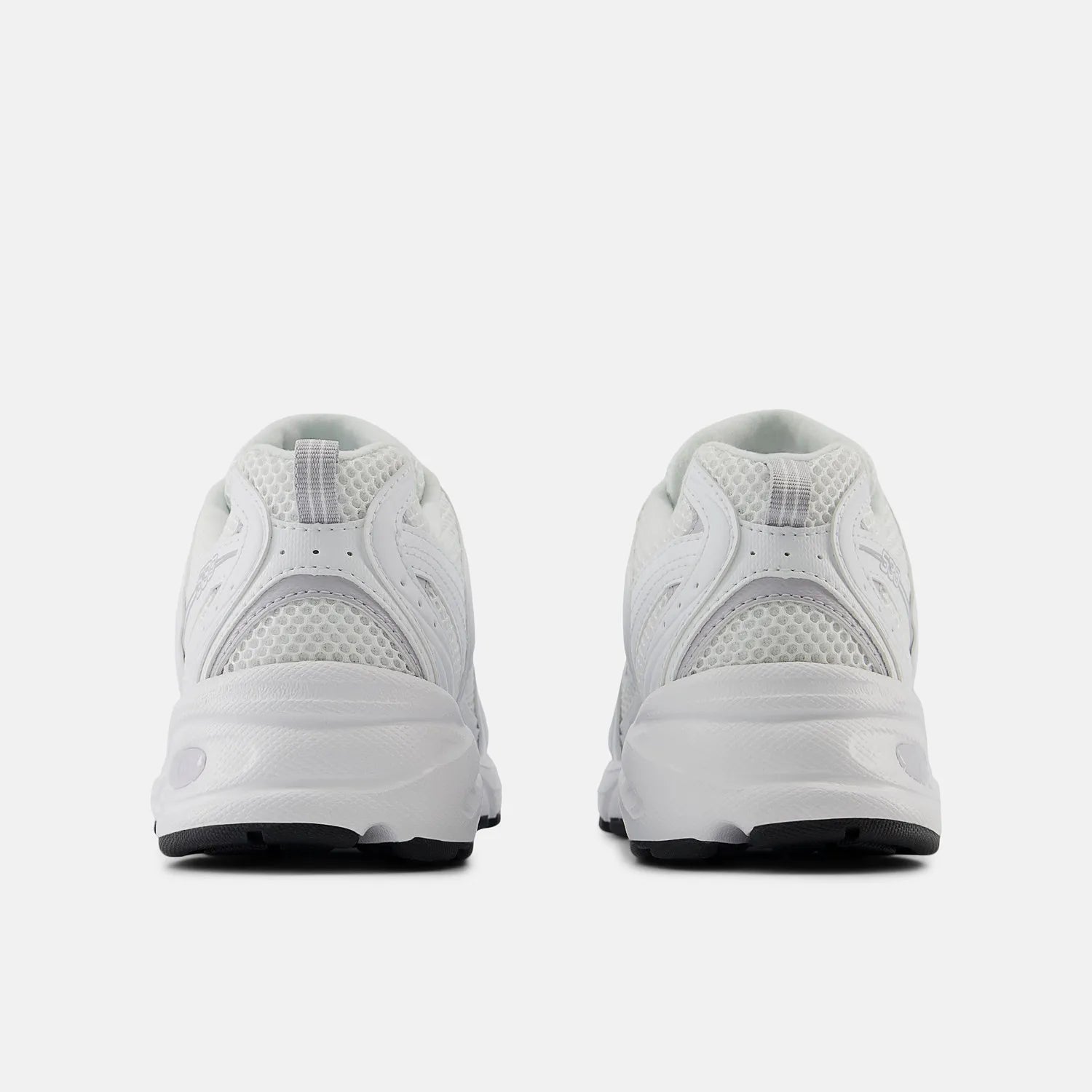 530 Unisex – Branco Clean