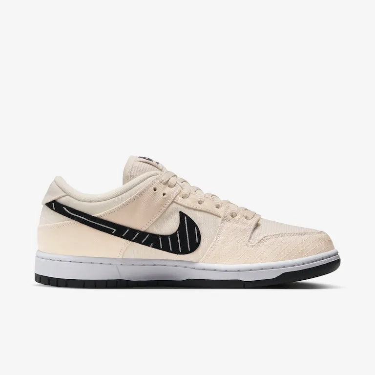 Albino & Preto x SB Dunk Low Pearl – White Clássico