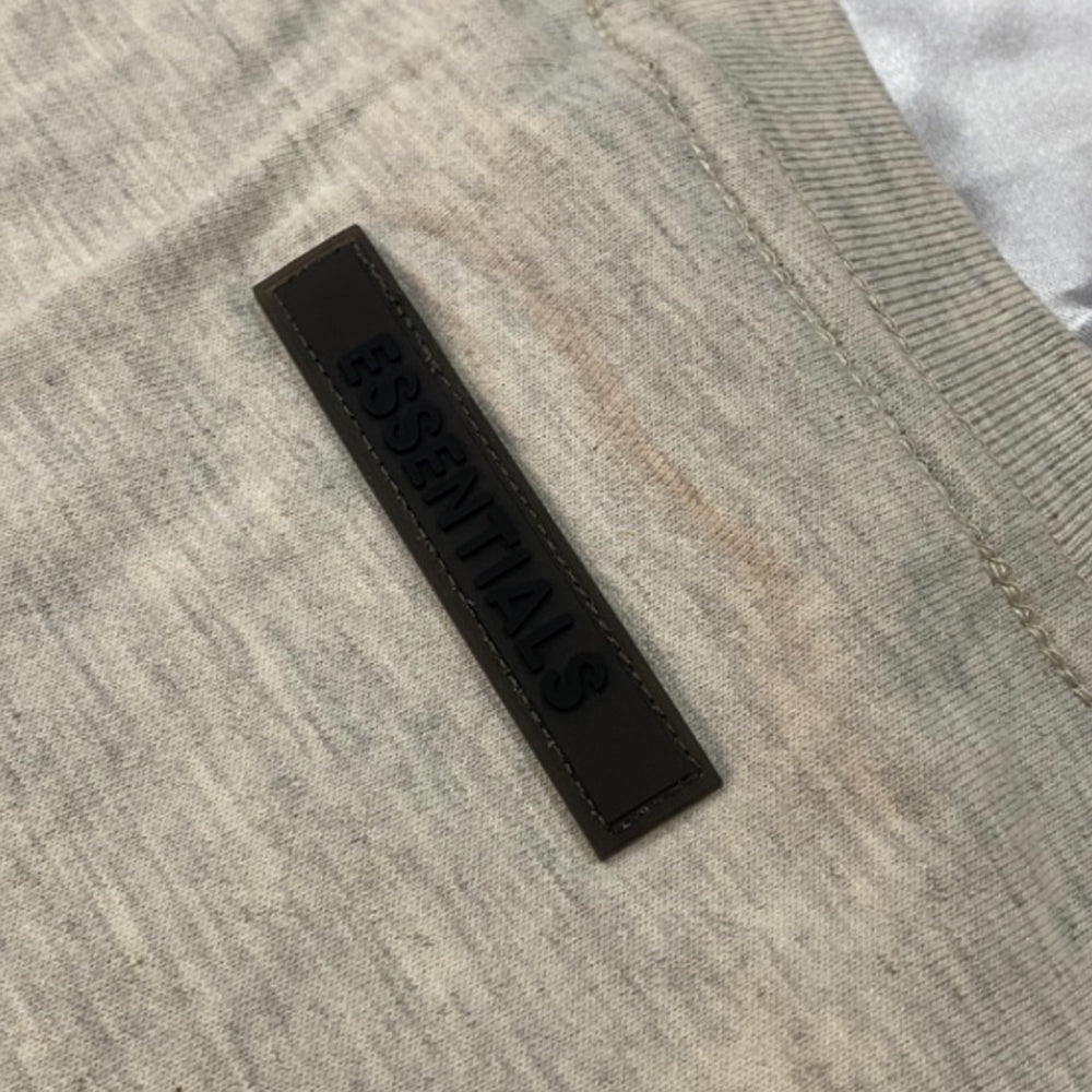 Camiseta Fear Of God Essentials Light Heather – Oatmeal Elegante