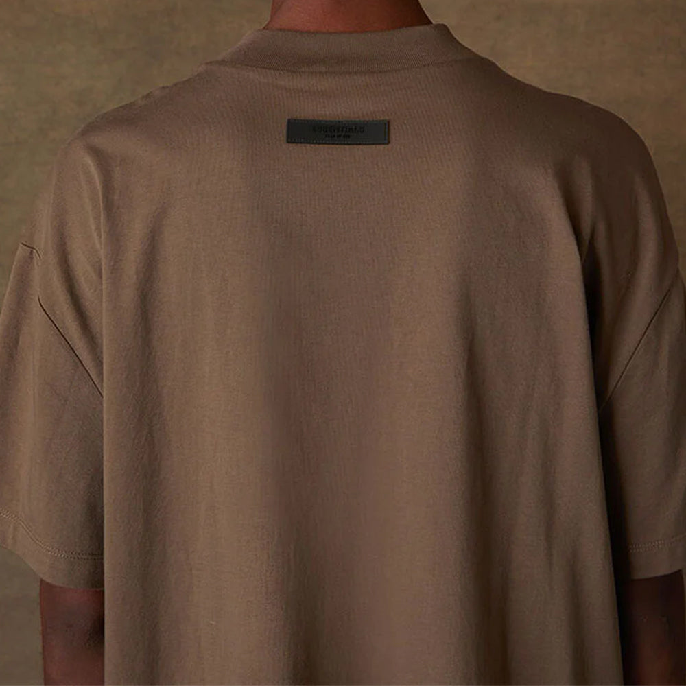 Camiseta Fear Of God Essentials – Wood Elegante