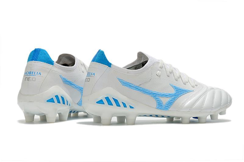 Chuteira MORELIA NEO III – Campo Premium
