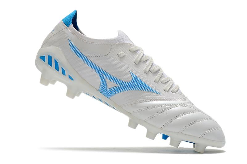 Chuteira MORELIA NEO III – Campo Premium