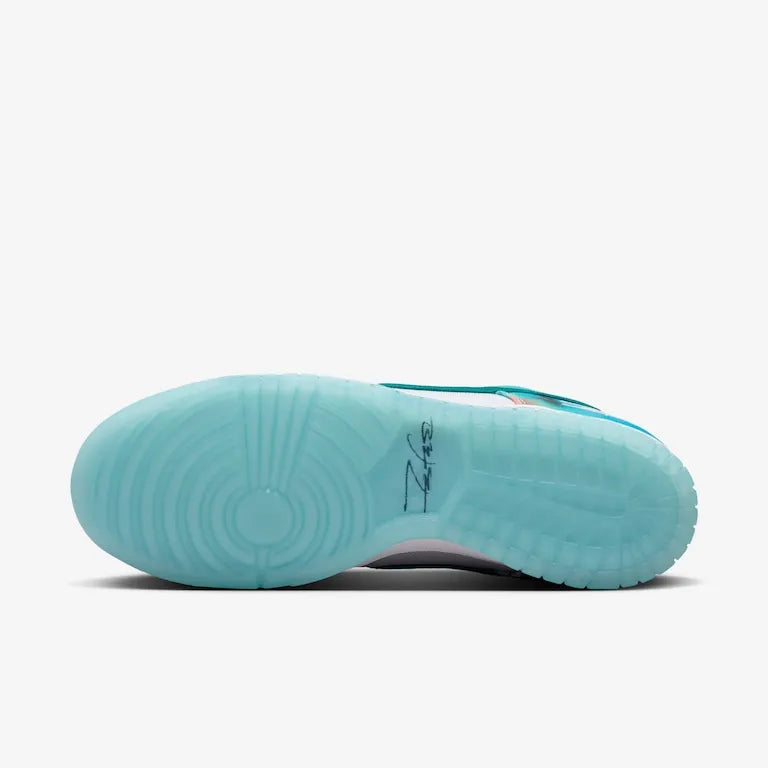 Futura Laboratories x SB Dunk Low White and Geode – Teal Elegante