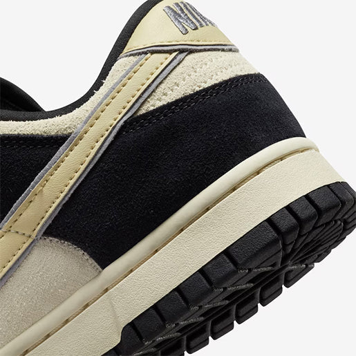Dunk Low Black – Suede Elegante