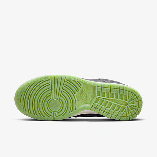 Dunk Low Halloween 2022 – Premium