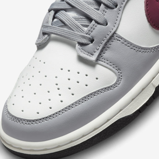 Dunk Low Pale Ivory – Redwood Exclusivo