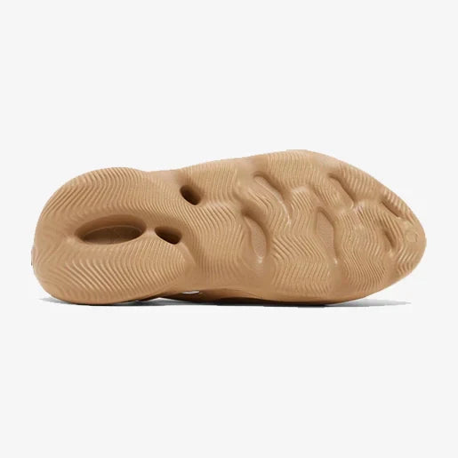 Yeezy Foam Runner Clay – Taupe Elegante
