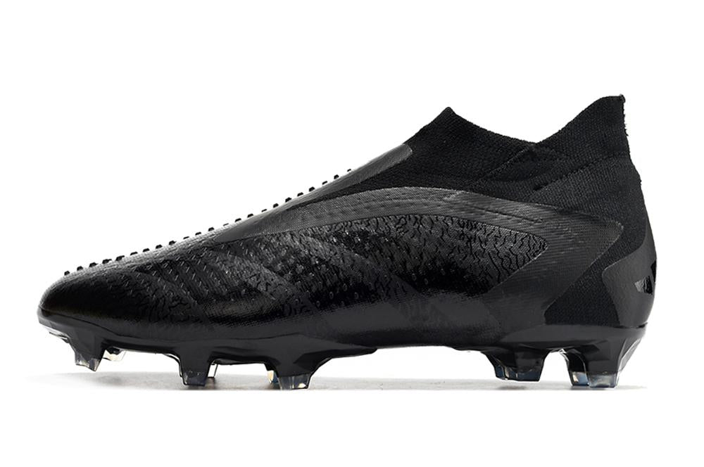Chuteira Predator Accuracy + – Campo Clássico
