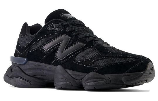 9060 Triple – Black Confortável