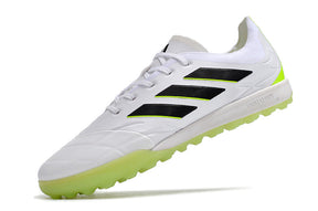 Chuteira Society Copa Pure .3 – Elegante