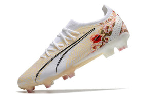 Chuteira Ultra Ultimate – Campo Premium