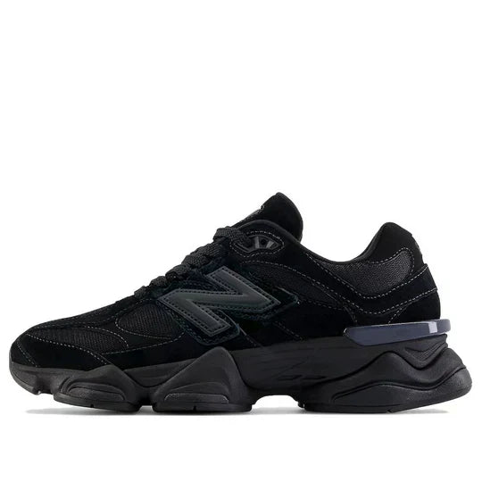 9060 Triple – Black Confortável