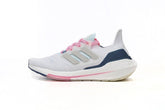 Ultraboost 22 White Almost – Blue Clássico