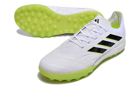 Chuteira Society Copa Pure .3 – Elegante