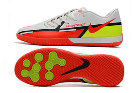 Chuteira React Phantom GT Pro – Futsal Elegante