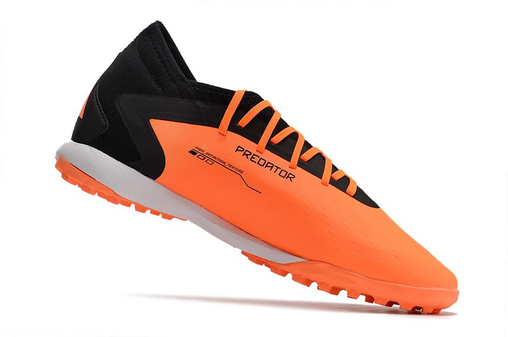 Chuteira Predator Accuracy 3+ – Society Premium