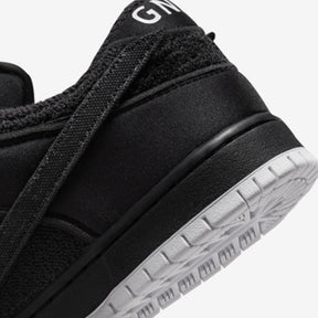 SB Dunk Low – Gnarhunters Elegante