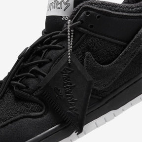 SB Dunk Low – Gnarhunters Elegante