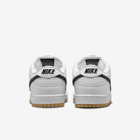 SB Dunk Low White – Gum Confortável