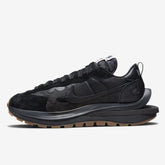 Sacai x VaporWaffle Black and – Gum Clássico