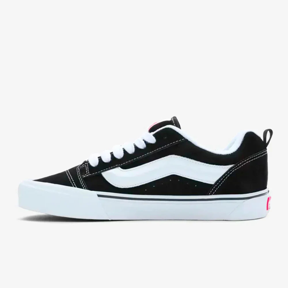 Knu Skool Black True – White Exclusivo